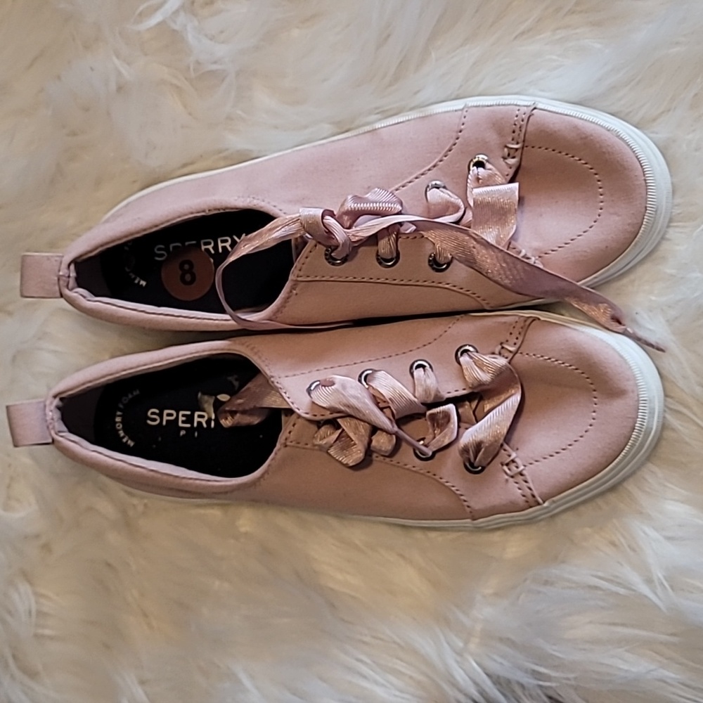 Sperry tennis shoes